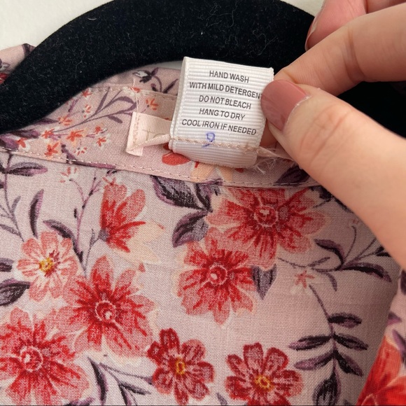 Toby & Olive Long Sleeve Crop Blouse - Picture 5 of 8